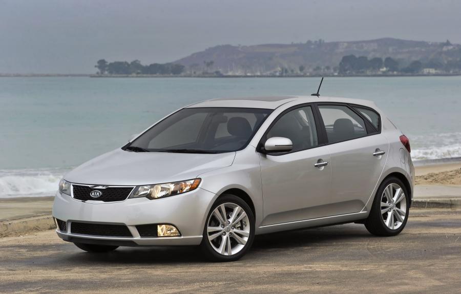  Kia Forte 5-Door 2011 года  (фото 37 из 89)